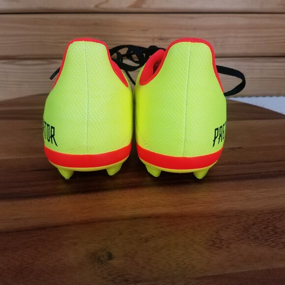 Men's Size 5 1/2 Yellow Adidas Predator 18.4 FxG Soccer Cleats DB2005 - Picture 4 of 9